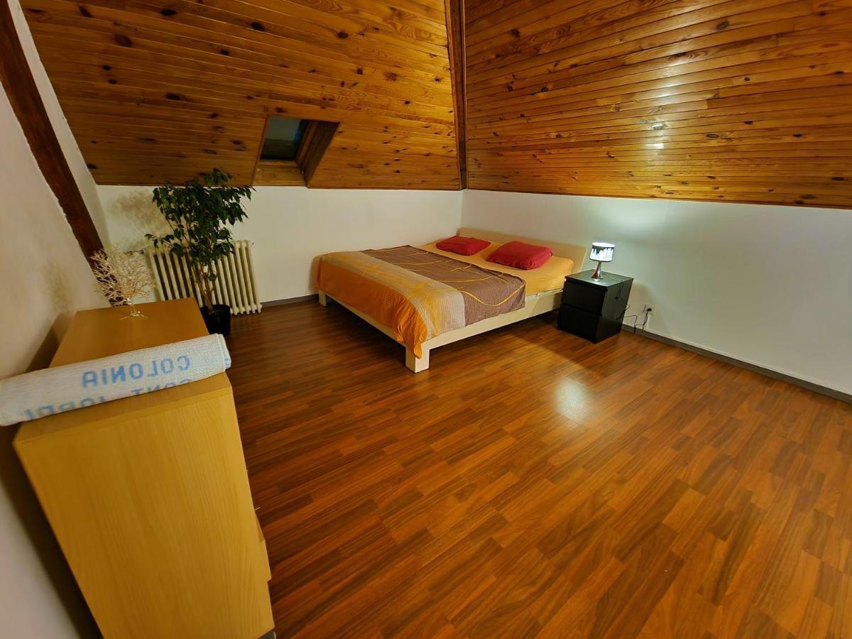 Beautiful Aparment Next To The Border 4 Room 圣路易 外观 照片